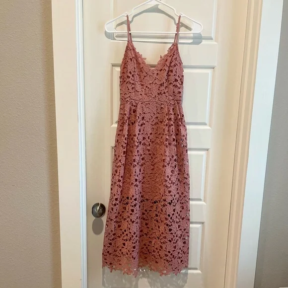 Astr The Label Women's Lace A Line Midi Dress Xs Pink Mauve